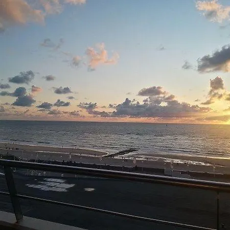 Haus-am-meer-129-wb アパート